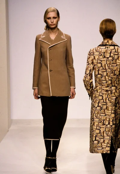Look 10